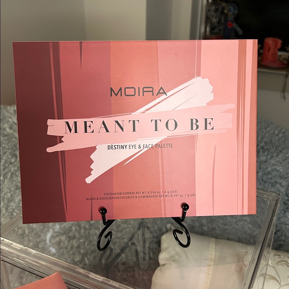 bebe Pink Makeup Bag with Moira 'Meant To Be' Pink Eyeshadow Palette & More NWT - Picture 3 of 11
